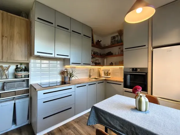 Prodej bytu 2+1, Litomyšl, Komenského nám., 62 m2