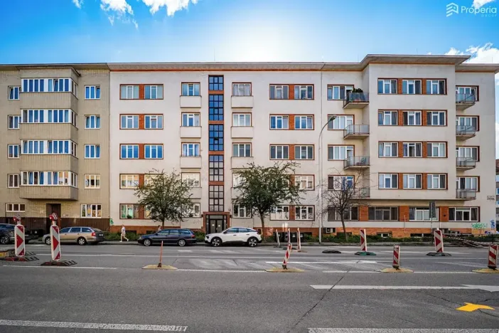 Prodej bytu 1+1, Brno, Pod kaštany, 49 m2
