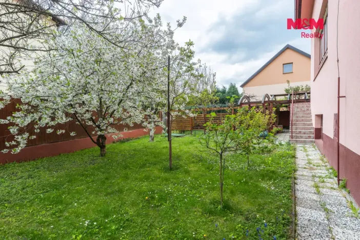 Prodej rodinného domu, Uherské Hradiště, U Stadionu, 300 m2