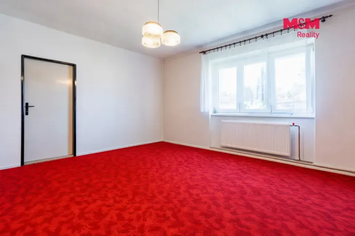 Prodej bytu 3+1, Týn nad Vltavou - Malá Strana, Pod tratí, 70 m2