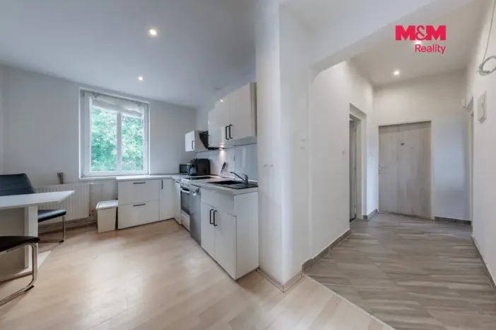 Prodej činžovního domu, Karlovy Vary - Dvory, 1. máje, 384 m2