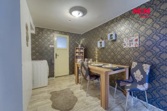 Prodej bytu 3+1, Teplá, Klášterní, 80 m2