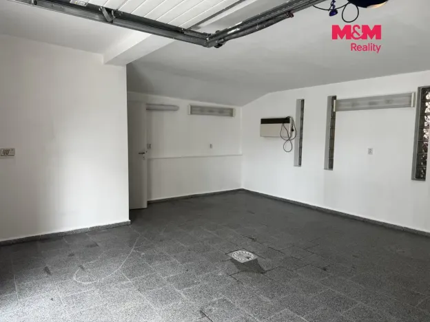 Pronájem garáže, Ostrava, Prostorná, 60 m2