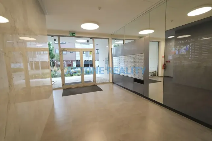 Pronájem bytu 2+kk, Praha - Dolní Měcholupy, Honzíkova, 44 m2