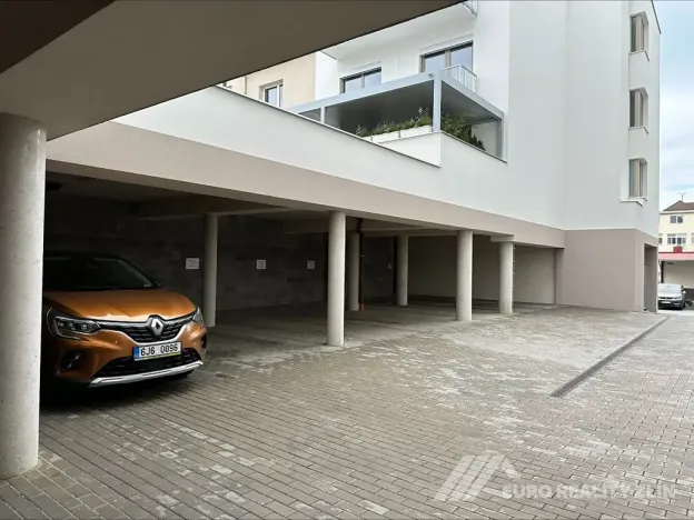 Pronájem bytu 2+kk, Zlín, Ševcovská, 65 m2