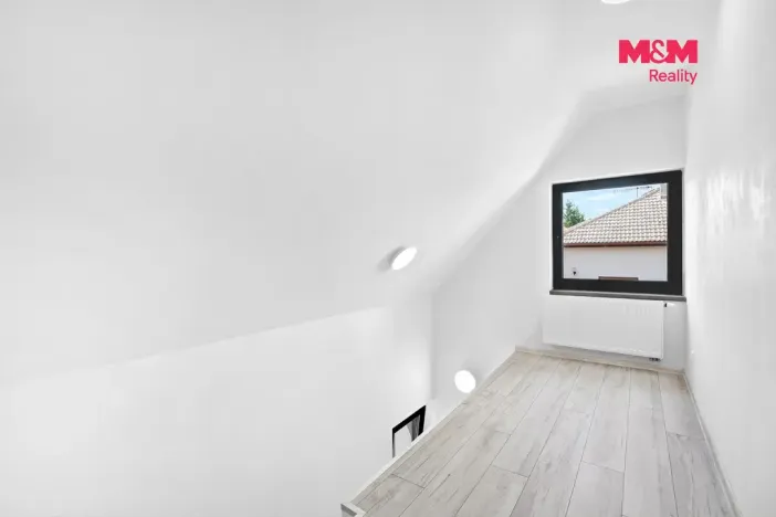 Prodej rodinného domu, Kostelec nad Labem - Jiřice, Kostelecká, 110 m2