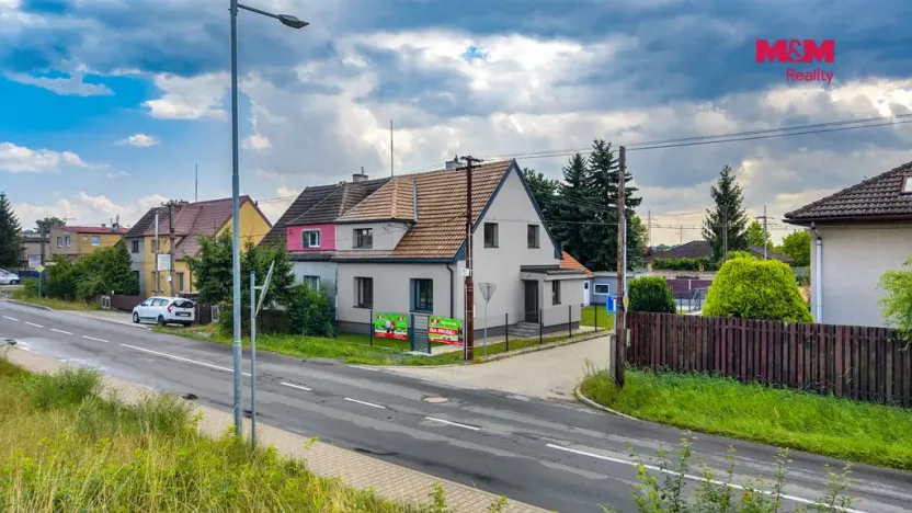 Prodej rodinného domu, Kostelec nad Labem - Jiřice, Kostelecká, 110 m2