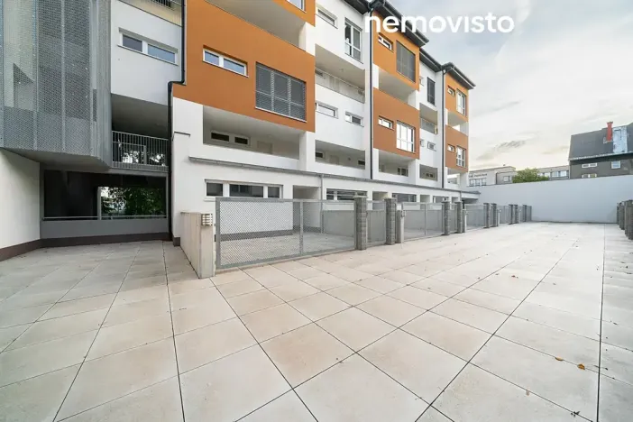 Pronájem bytu 2+kk, Ostrava, Preslova, 65 m2