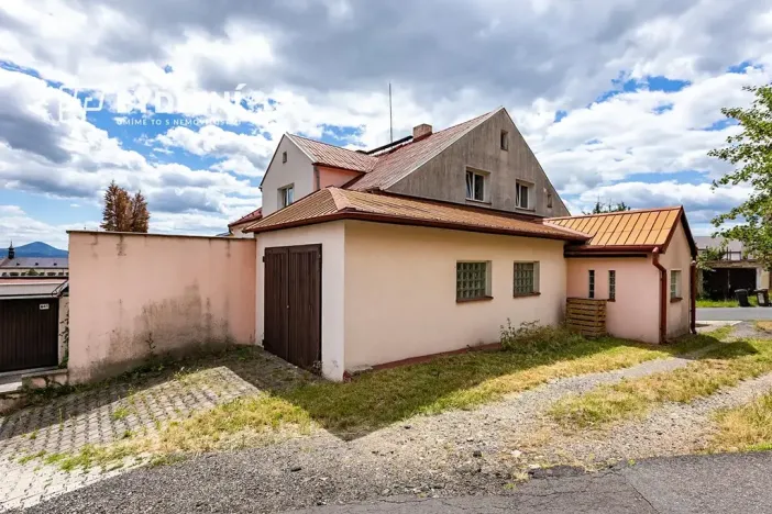 Prodej rodinného domu, Krupka, Horní, 314 m2