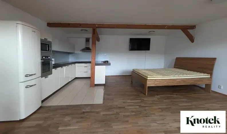 Pronájem bytu 2+kk, Brno, Vrchlického sad, 73 m2