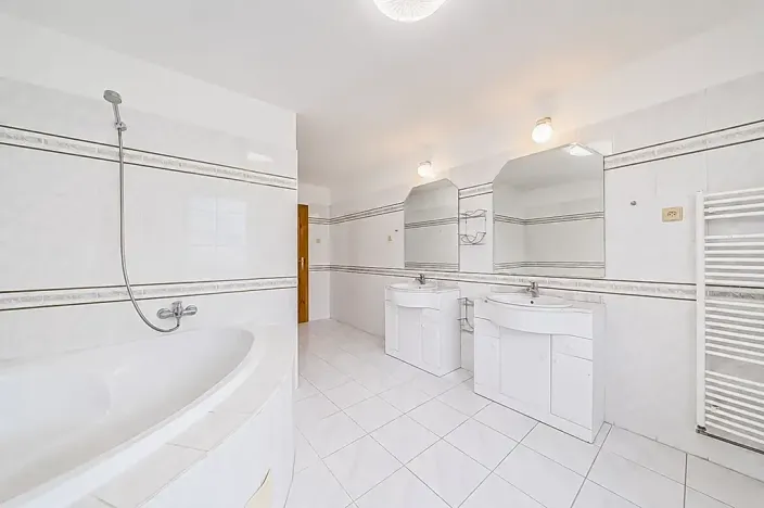 Prodej vily, Hranice, Zahradní, 633 m2