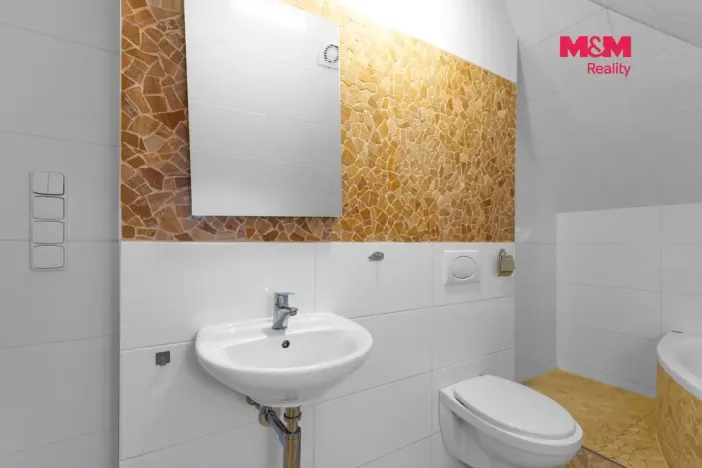 Prodej bytu 3+kk, Horní Lhota, 135 m2