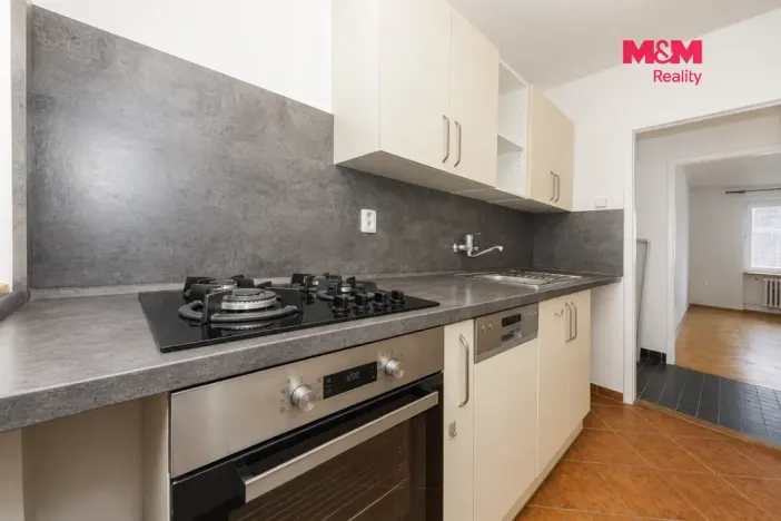 Prodej bytu 3+1, Kolín - Kolín II, Na Magistrále, 64 m2