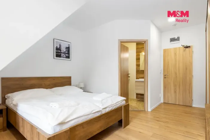 Prodej ubytování, Horní Lhota, 712 m2