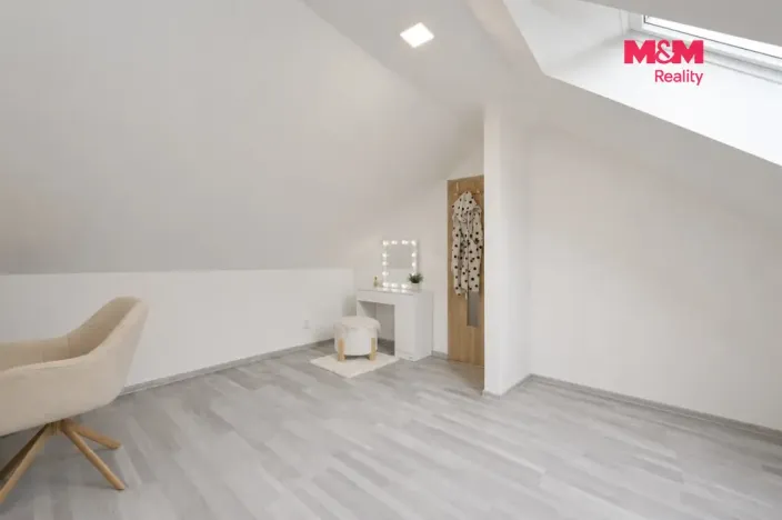 Prodej rodinného domu, Golčův Jeníkov, Ráj, 140 m2