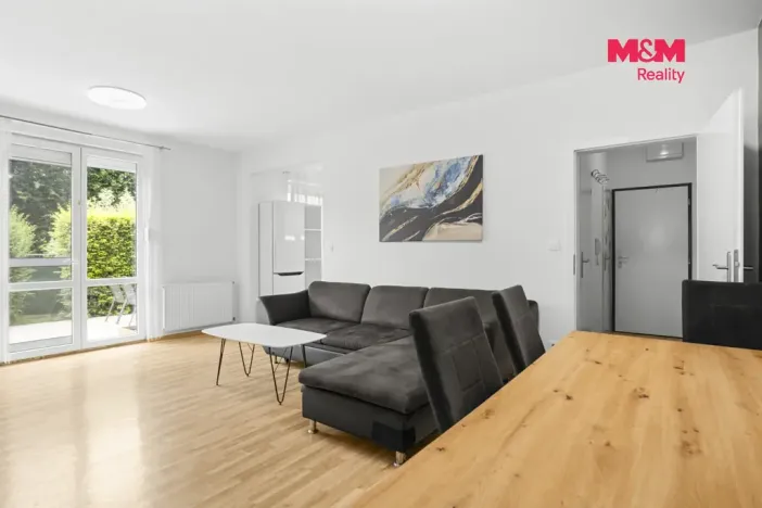 Pronájem bytu 3+1, Nupaky, U Školky, 72 m2