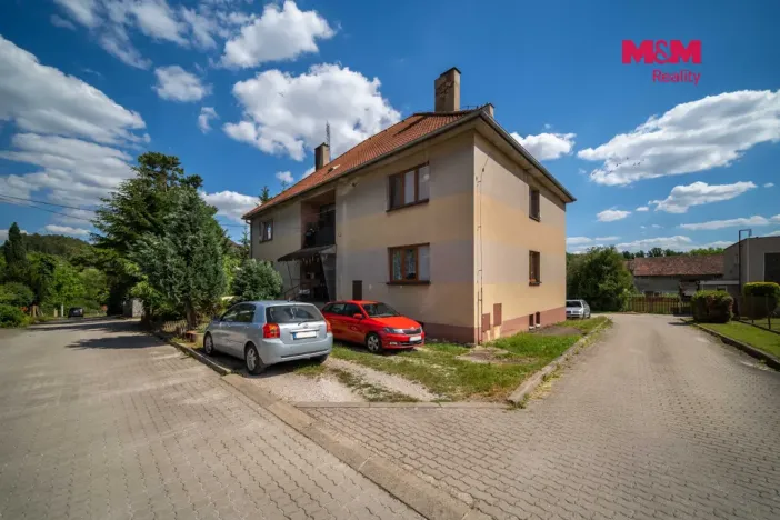 Prodej bytu 3+1, Suchomasty, 74 m2