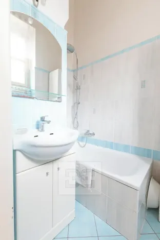 Pronájem bytu 3+1, Praha - Nové Město, Hálkova, 102 m2