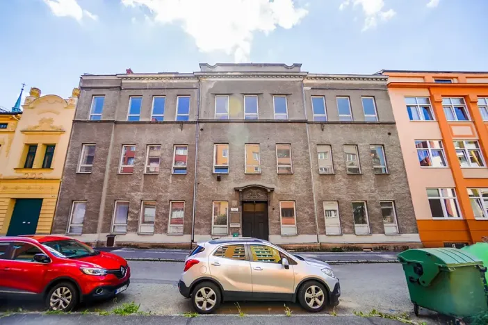 Prodej komerční nemovitosti, Ostrava, Zákrejsova, 1254 m2