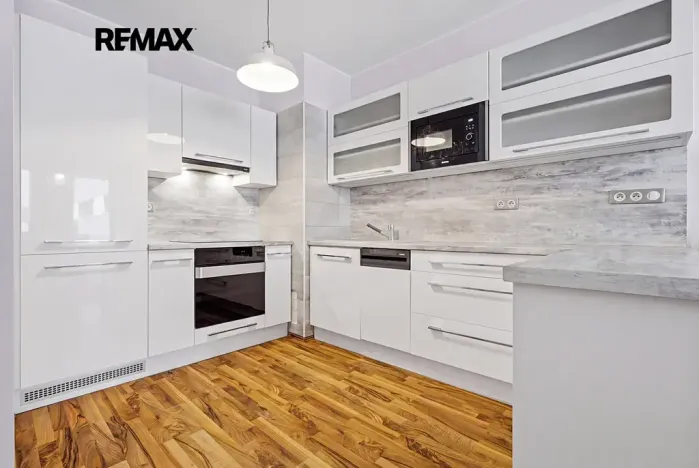 Prodej bytu 2+kk, Praha - Hostavice, U Hostavického potoka, 46 m2