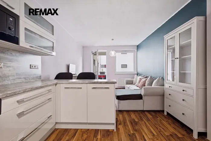 Prodej bytu 2+kk, Praha - Hostavice, U Hostavického potoka, 46 m2