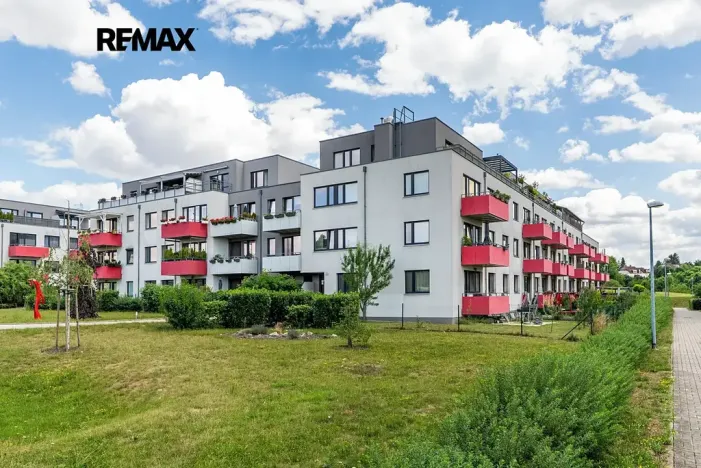Prodej bytu 2+kk, Praha - Hostavice, U Hostavického potoka, 46 m2