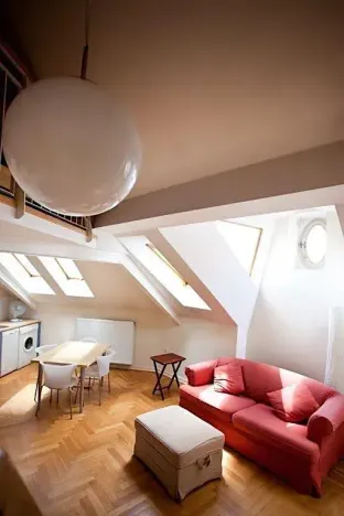 Pronájem bytu 1+kk, Praha - Vinohrady, Varšavská, 46 m2