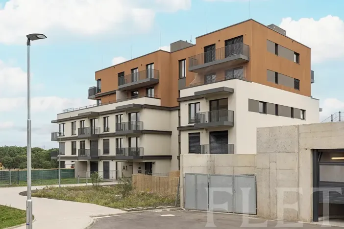 Pronájem bytu 1+kk, Praha - Řeporyje, Haenkeho, 31 m2