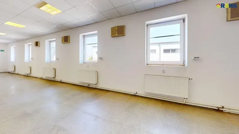 Pronájem kanceláře, Hradec Králové, Akademika Bedrny, 470 m2
