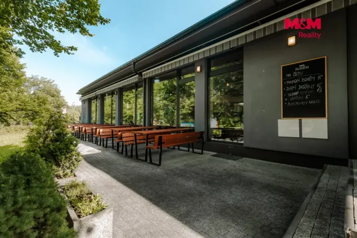 Prodej restaurace, Frenštát pod Radhoštěm, Školská čtvrť, 500 m2