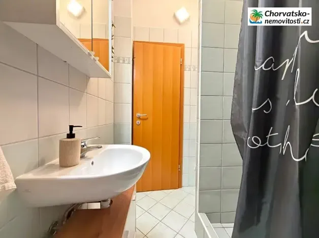 Prodej bytu 2+kk, Novalja, Chorvatsko, 61 m2