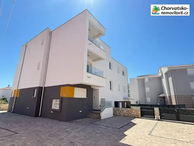 Prodej bytu 3+kk, Novalja, Chorvatsko, 68 m2