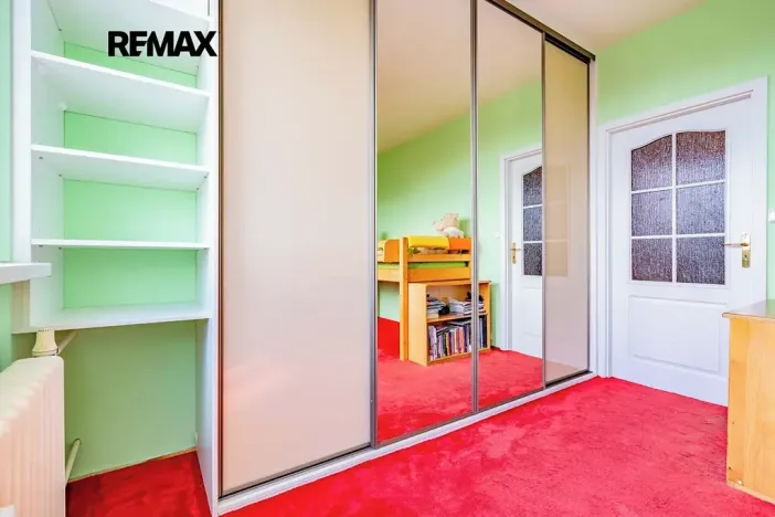 Prodej bytu 4+1, Praha - Hlubočepy, Renoirova, 90 m2