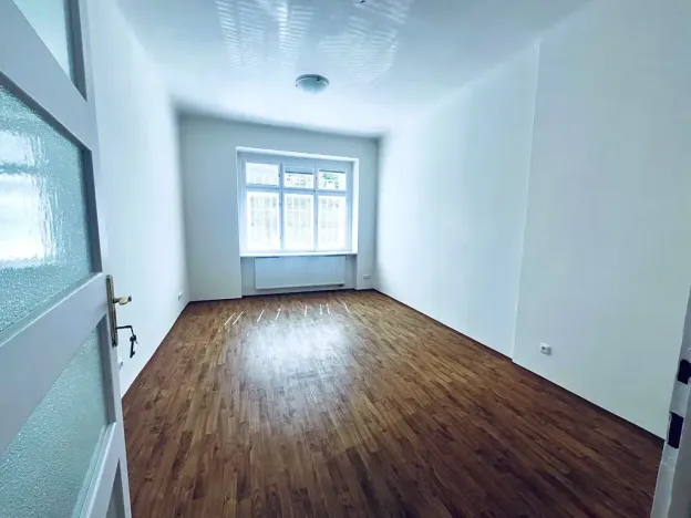 Pronájem bytu 3+1, Praha - Vršovice, Slovinská, 98 m2
