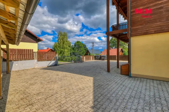 Prodej ubytování, Železná Ruda - Hojsova Stráž, 910 m2