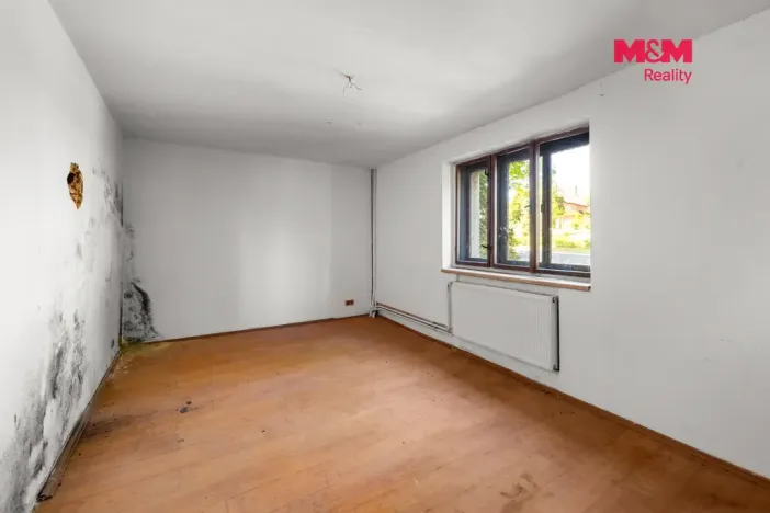 Prodej rodinného domu, Rynholec, nám. 1. máje, 363 m2