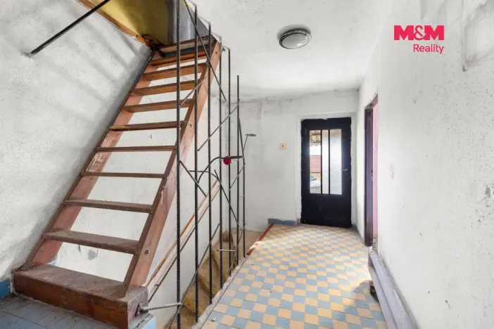 Prodej rodinného domu, Rynholec, nám. 1. máje, 363 m2
