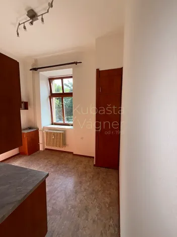 Pronájem bytu 2+1, Chrudim, Tyršovo náměstí, 52 m2