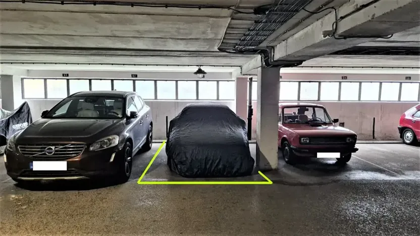 Prodej garážového stání, Brno, Voroněžská, 14 m2