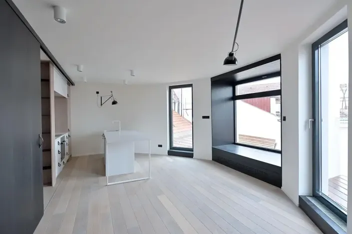Pronájem bytu 2+kk, Praha - Vinohrady, náměstí Jiřího z Poděbrad, 60 m2