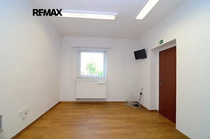Pronájem obchodního prostoru, Brněnec, 238 m2