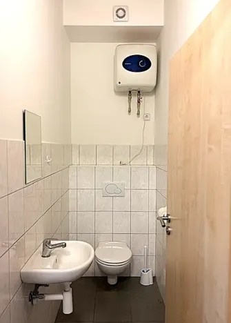 Pronájem kanceláře, Moravany, Bohunická cesta, 271 m2