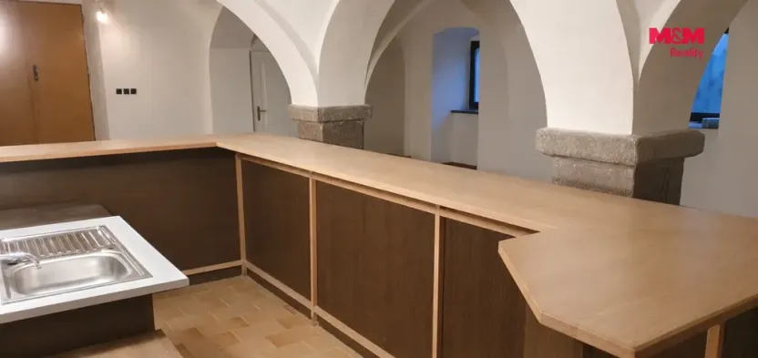 Pronájem chaty, Bernartice, 639 m2