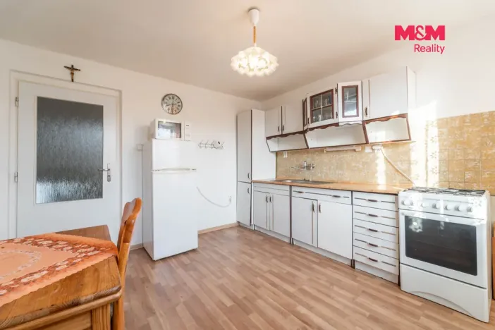 Prodej rodinného domu, Lochovice, 180 m2