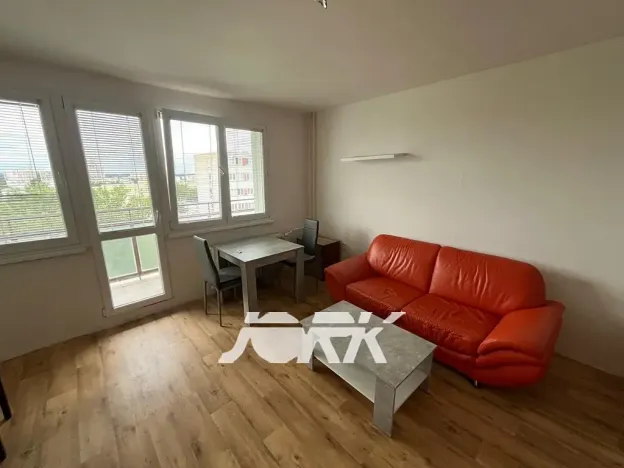 Pronájem bytu 1+kk, Pardubice, Stavařov, 37 m2