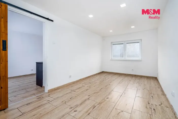 Prodej rodinného domu, Dolní Břežany - Jarov, 67 m2