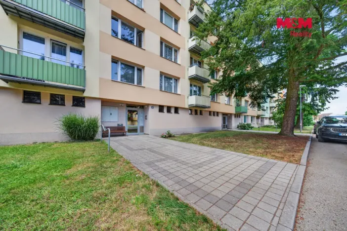 Prodej bytu 2+1, Třeboň - Třeboň II, Hliník, 62 m2