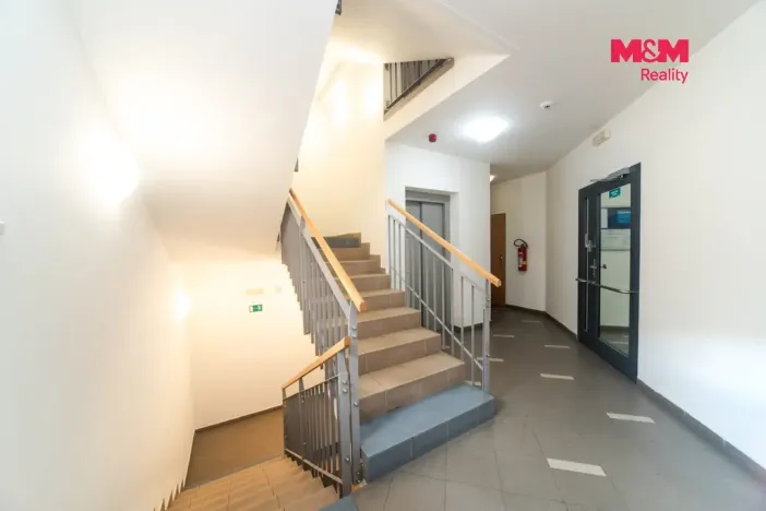 Pronájem bytu 1+kk, Praha - Smíchov, Na Neklance, 31 m2