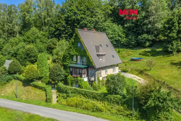 Prodej rodinného domu, Desná - Desná I, Zásnubní, 450 m2