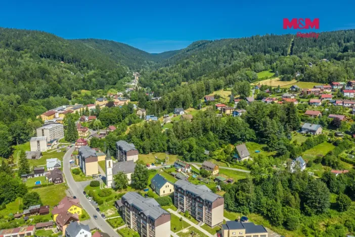 Prodej rodinného domu, Desná - Desná I, Zásnubní, 450 m2